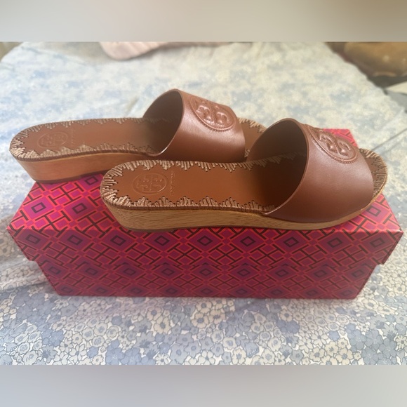 Tory Burch Patty Wedge Slide - Picture 3 of 6